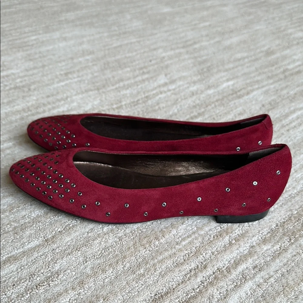 AGL Attilio Giusti Leombroni Suede Grommet Studded Ballet Flats Siz US 9 | EU 39